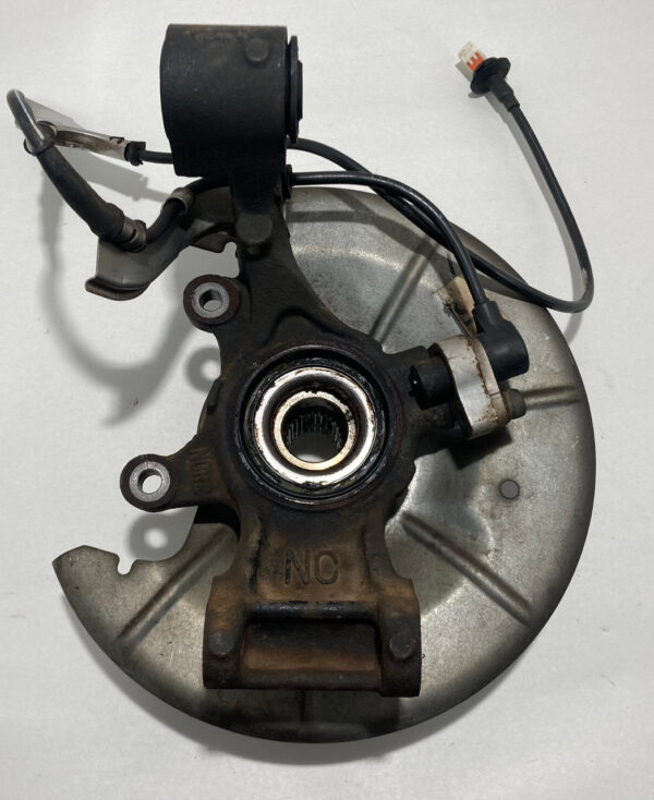 1999-2002 Mazda Miata Passenger Rear Spindle Hub *DAMAGE* / 41K NB214 - Image 3