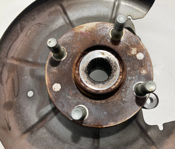 1999-2002 Mazda Miata Passenger Rear Spindle Hub *DAMAGE* / 41K NB214 - Image 5