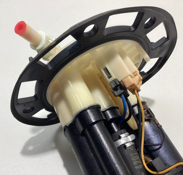 2000-2005 Honda S2000 OEM Fuel Pump w/ Hangar / 125K HS001 - Image 4