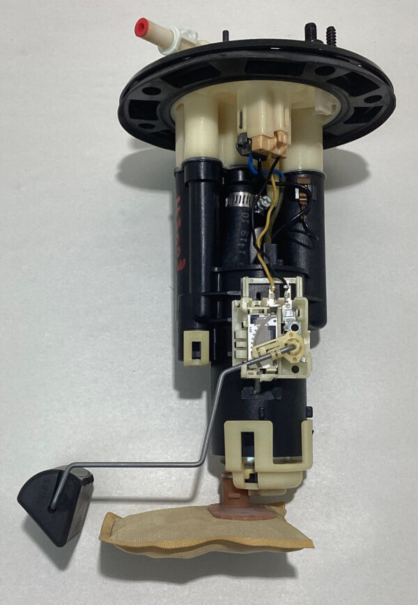 2000-2005 Honda S2000 OEM Fuel Pump w/ Hangar / 141K HS003