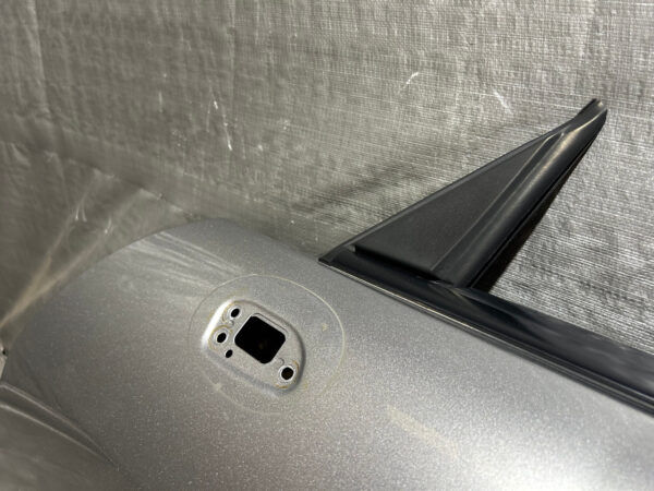 2000-2009 Honda S2000 Driver Side Door Assembly / Silverstone Metallic HS003 - Image 2