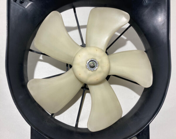 2000-2009 Honda S2000 OEM Radiator Cooling Fans w/ Shrouds / 141K HS003 - Image 3