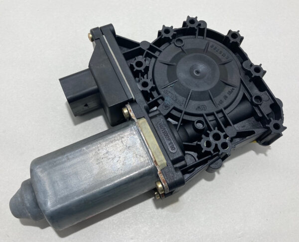 2001-2006 Audi TT Convertible Driver Side Window Motor / OEM / T1024 - Image 4