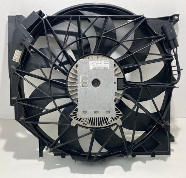 2003-2008 BMW Z4 Radiator Cooling Fan w/ Shroud / OEM / 67326901861 / 113K Z4053