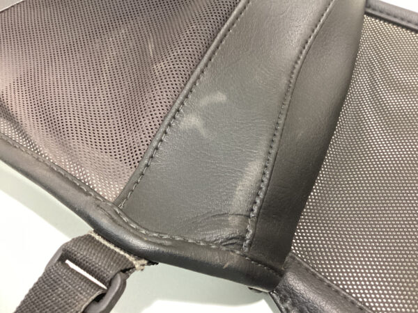 2003-2008 E85 BMW Z4 Convertible OEM Mesh Windblocker / Wind Deflector / Z4053 - Image 3