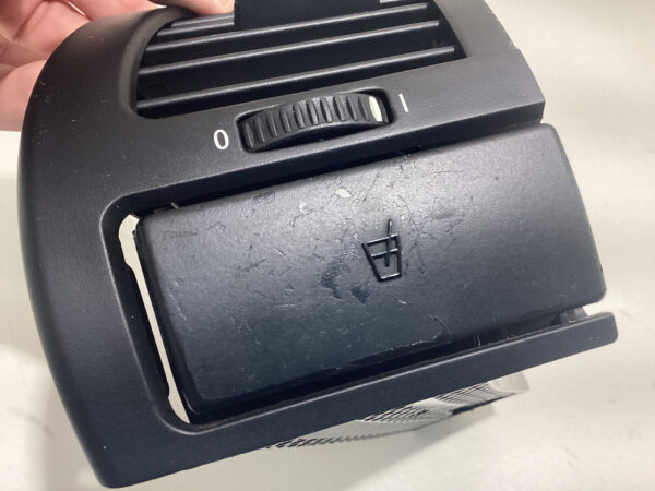 2003-2008 E85 E86 BMW Z4 Driver Side Air Vent & Cup Holder / Z4054 - Image 2