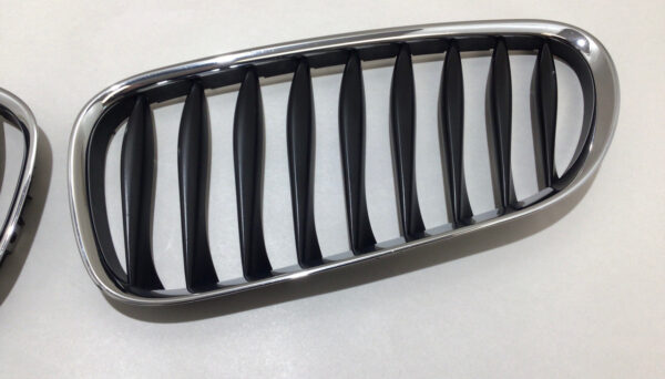 2003-2008 E85 E86 BMW Z4 Front Bumper Grilles / Kidney Grilles / Z4041 - Image 2