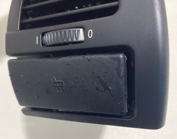 2003-2008 E85 E86 BMW Z4 Passenger Side Air Vent & Cup Holder / Z4051 - Image 4
