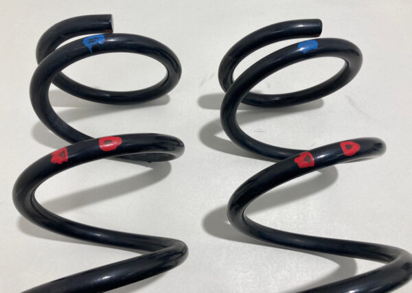 2003-2008 Nissan 350Z Coupe OEM Coil Springs / Set of 4 / 5Z023 - Image 4