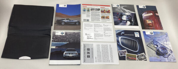 2004 E85 BMW Z4 3.0i Owner's Manual w/ Case / Z4053
