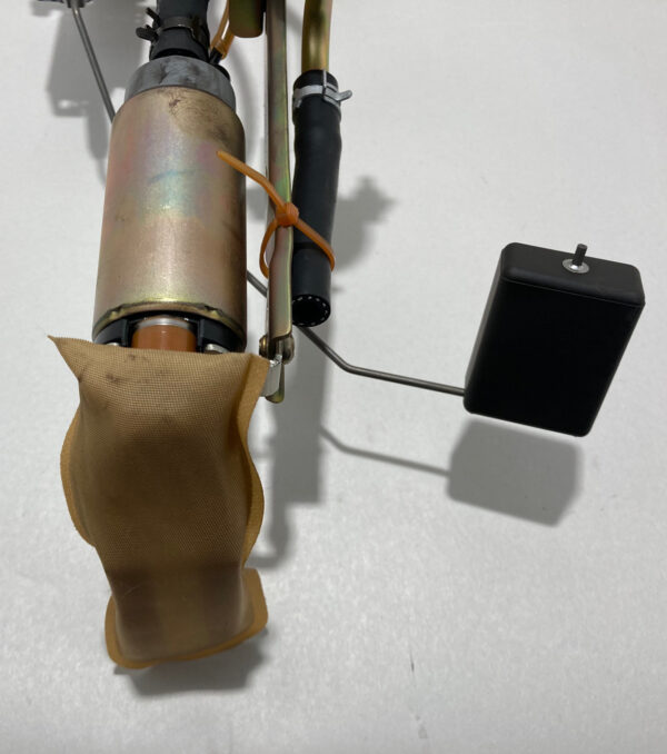 2004-2005 Mazdaspeed Miata Fuel Pump Assembly / 79K NB219 - Image 5