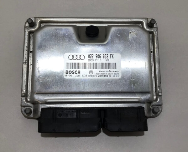 2004-2006 Audi TT 3.2l VR6 Engine Control Module ECU / 022906032 / T1018
