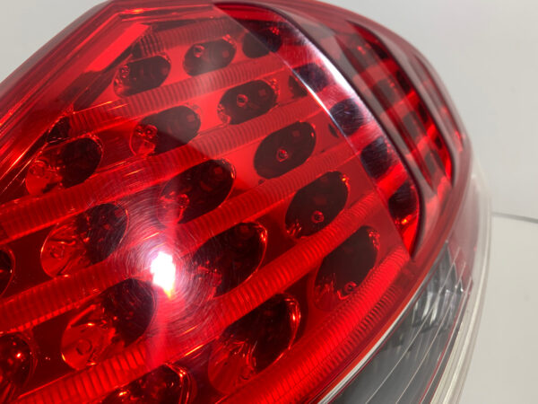 2004-2007 BMW 6 Series Passenger Side Tail Light / Pre-LCI / M6002 - Image 4