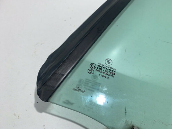 2004-2010 BMW E64 6 Series Convertible Driver Rear Quarter Glass / OEM / M6001 - Image 4