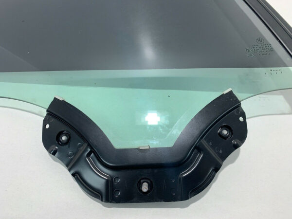 2004-2010 BMW E64 6 Series Convertible Passenger Rear Quarter Glass / OEM M6002 - Image 3