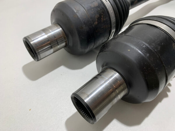 2005-2007 Chevrolet Corvette C6 Automatic Axle Half Shafts / Pair / 83k / C6004 - Image 3