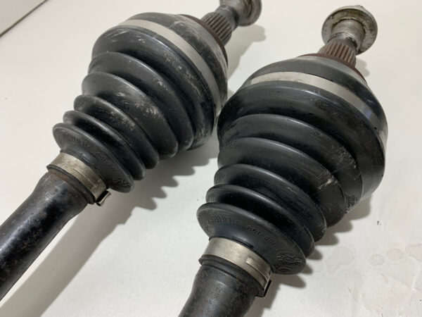 2005-2007 Chevrolet Corvette C6 Automatic Axle Half Shafts / Pair / 83k / C6004 - Image 4