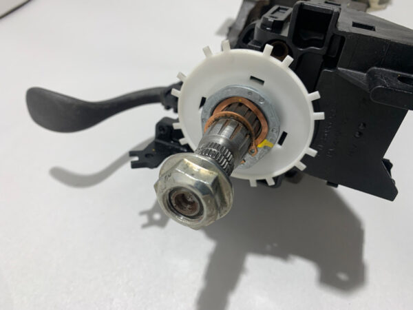 2005-2008 Chevrolet Corvette C6 Telescoping Power Steering Column / OEM / C6003 - Image 3