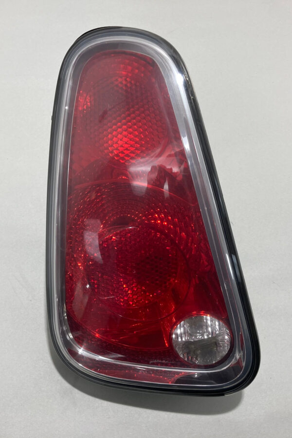 2005-2008 Mini Cooper Driver Side Tail Light / OEM / R1027