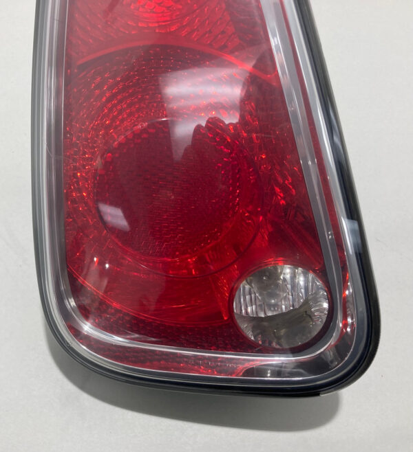 2005-2008 Mini Cooper Driver Side Tail Light / OEM / R1027 - Image 3