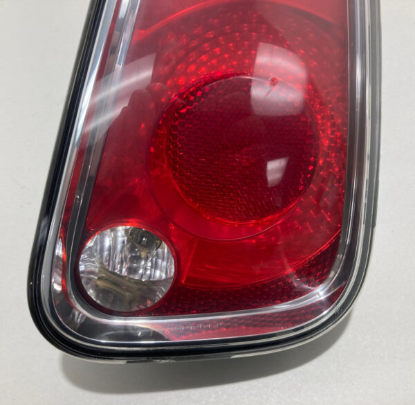 2005-2008 Mini Cooper Passenger Side Tail Light / OEM / R1028 - Image 4
