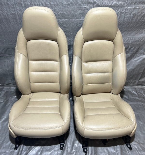 2005-2010 Chevrolet Corvette C6 Cashmere Leather Power Seats w/ Memory / Pair / C6012