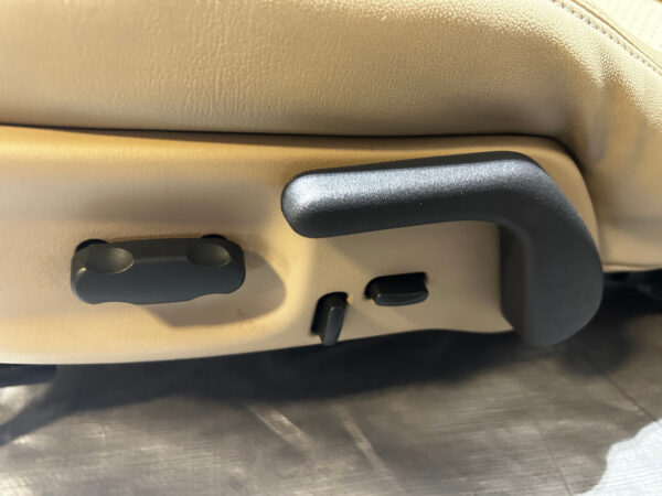 2005-2010 Chevrolet Corvette C6 Cashmere Leather Power Seats w/ Memory / Pair / C6012 - Image 5