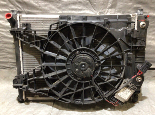 2005-2013 Chevrolet Corvette C6 Base Radiator w/ Fan Assembly / C6007