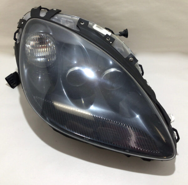 2005-2013 Chevrolet Corvette C6 Passenger Side Xenon HID Headlight / Black C6013