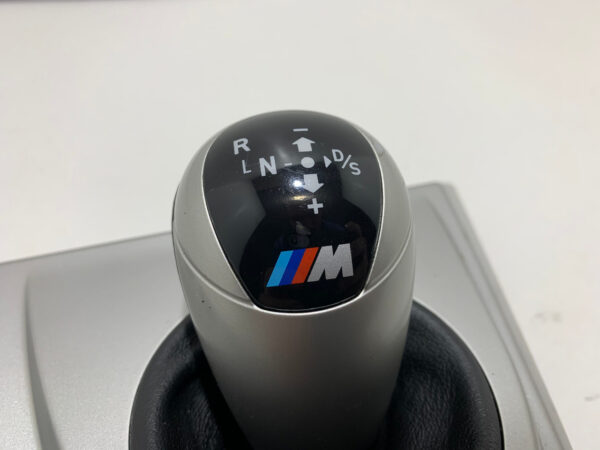 2006-2007 BMW M6 SMG Shifter Surround w/ DriveLogic Switches / M6002 - Image 3