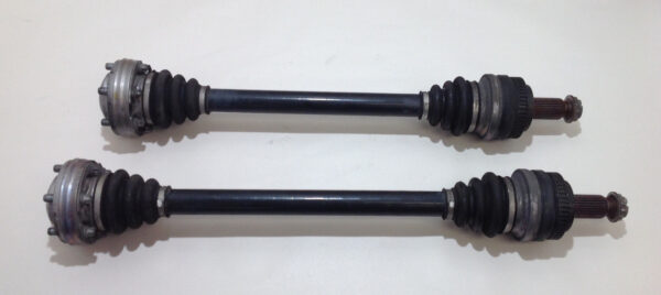 2006-2008 BMW Z4 Axles / Halfshaft Assemblies / Pair / Automatic / E85 / Z4020