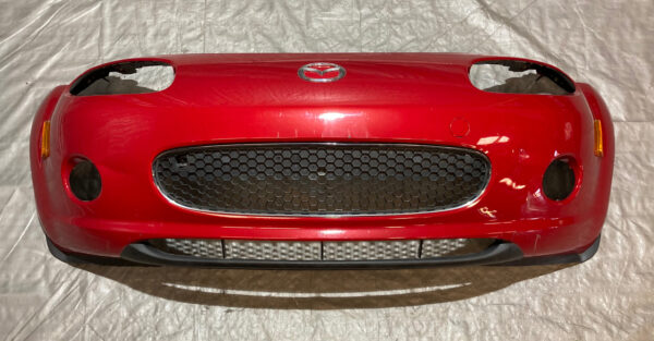 2006-2008 Mazda Mx5 Miata Front Bumper Cover w/ Grille *DAMAGE* / NC086