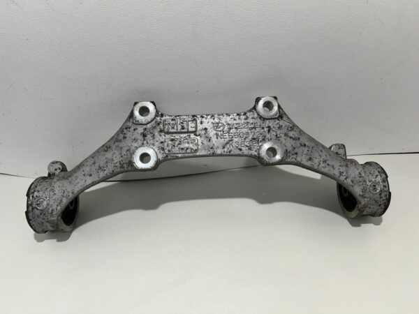 2006-2015 Mazda Mx5 Miata Differential Mounting Bracket / Manual *Torn Bushing* / NC087