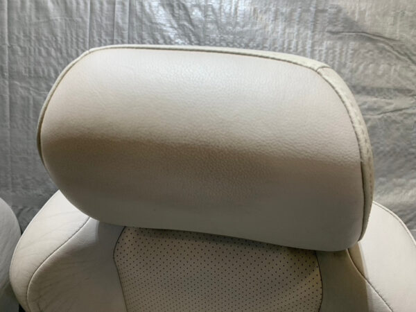 2007-2009 Nissan 350Z Convertible Front Seats / Light Gray Leather / Pair / 5Z014a - Image 4
