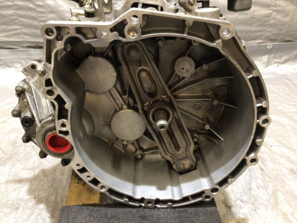2007-2010 Mini Cooper S 6 Speed Manual Transmission / 100k / R2019 - Image 2
