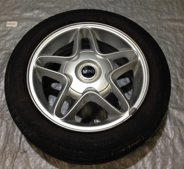 2007-2011 Mini Cooper S-Winder 5 Spoke Alloy 16" Wheel w/ Pirelli Tire / R2005