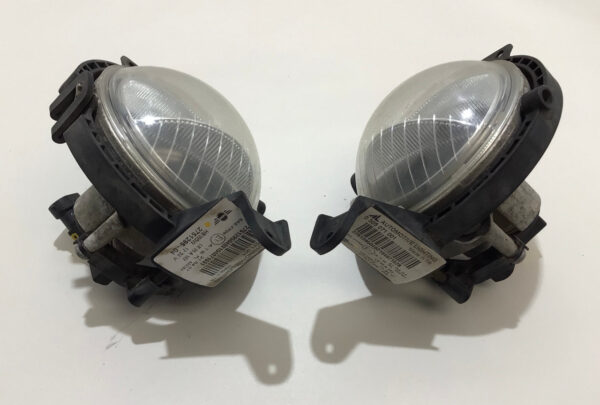 2007-2015 Mini Cooper Front Bumper Fog Lights / Pair / OEM / R2022 - Image 4