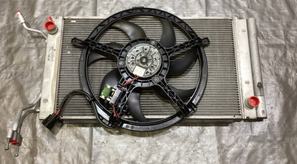 2007-2015 Mini Cooper S / JCW Radiator Cooling Fan w/ Radiator OEM / R2026