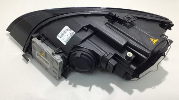 2008-2010 Audi TT MK2 Passenger Side Headlight / Xenon HID / T2010 - Image 4