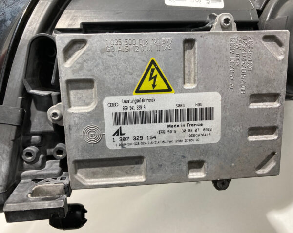 2008-2010 Audi TT MK2 Passenger Side Headlight / Xenon HID / T2012 - Image 2
