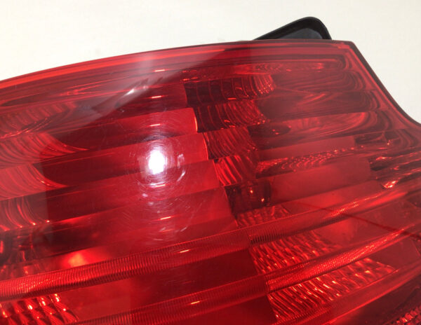 2008-2011 BMW 128i 135i Driver Side Tail Light / OEM / Halogen / B1008 - Image 5