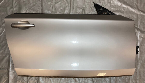2008-2013 BMW 128i 135i Convertible Passenger Side Door Assembly / Cashmere Silver Metallic B1010