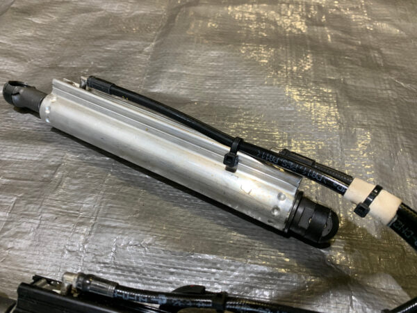 2008-2013 BMW 128i 135i E88 Convertible Top Hydraulic Lines w/ Cylinders / B1005 - Image 4