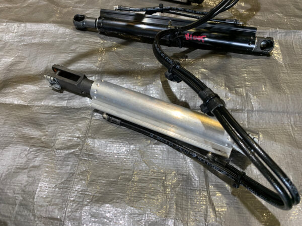 2008-2013 BMW 128i 135i E88 Convertible Top Hydraulic Lines w/ Cylinders / B1005 - Image 5