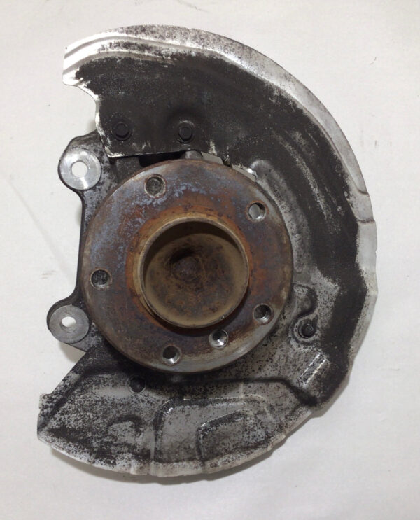 2008-2013 BMW 128i 135i Passenger Front Spindle w/ Hub Assembly / B1008
