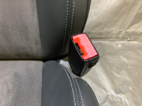 2008-2015 Audi TT 8J Convertible Passenger Front Sport Seat / Black Leather / Alcantara / T2008 - Image 4