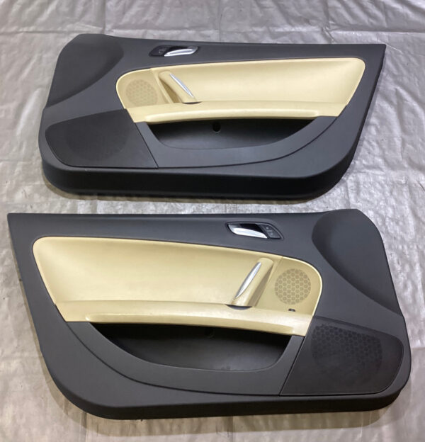 2008-2015 Audi TT Mk2 8J Interior Door Panels / Pair / Luxor Beige Leather / T2010