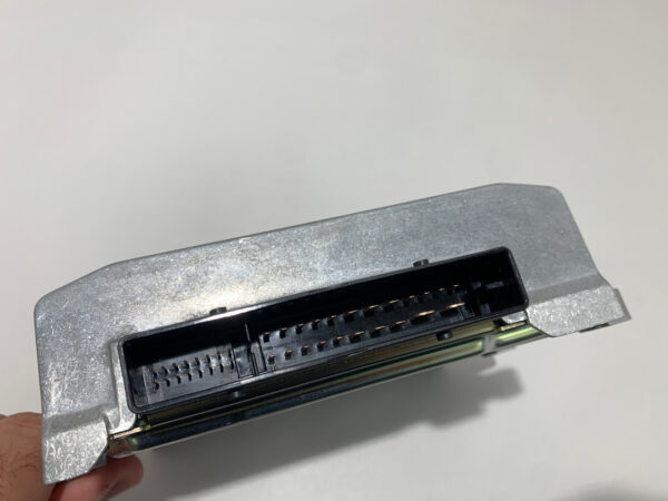 2009-2015 Audi TT 8J OEM Audio Amplifier / 8J0035223F / T2009 - Image 2