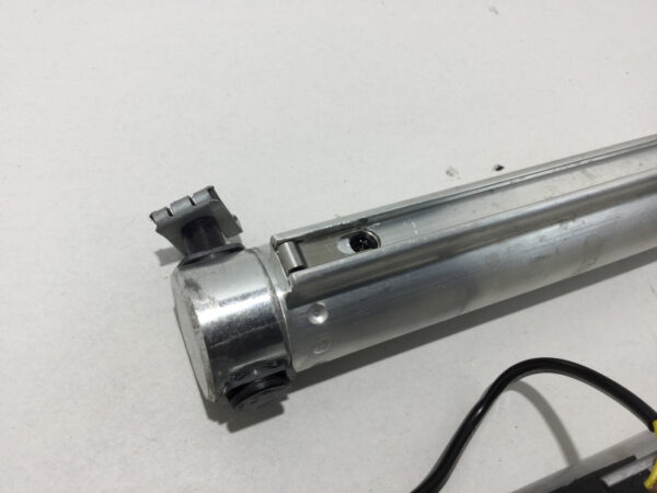 2009-2016 BMW E89 Z4 Convertible Top Main Pillar Hydraulic Lift Cylinders / Pair / OEM / Z4901 - Image 4