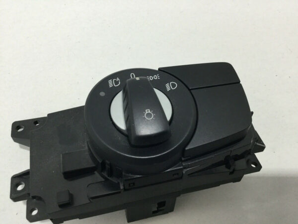 2009-2016 BMW E89 Z4 Head Light Switch / OEM 61319184277 / Z4901 - Image 2